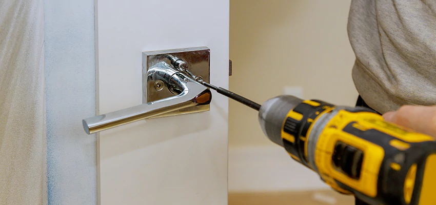 After-hours Locksmith  For Lock Troubleshooting in West Hollywood, California